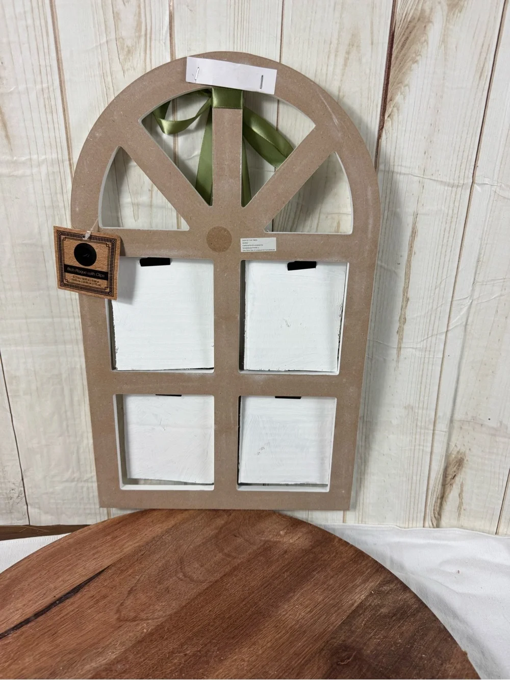 Arch plaque with clips Frame with Green Ribbon